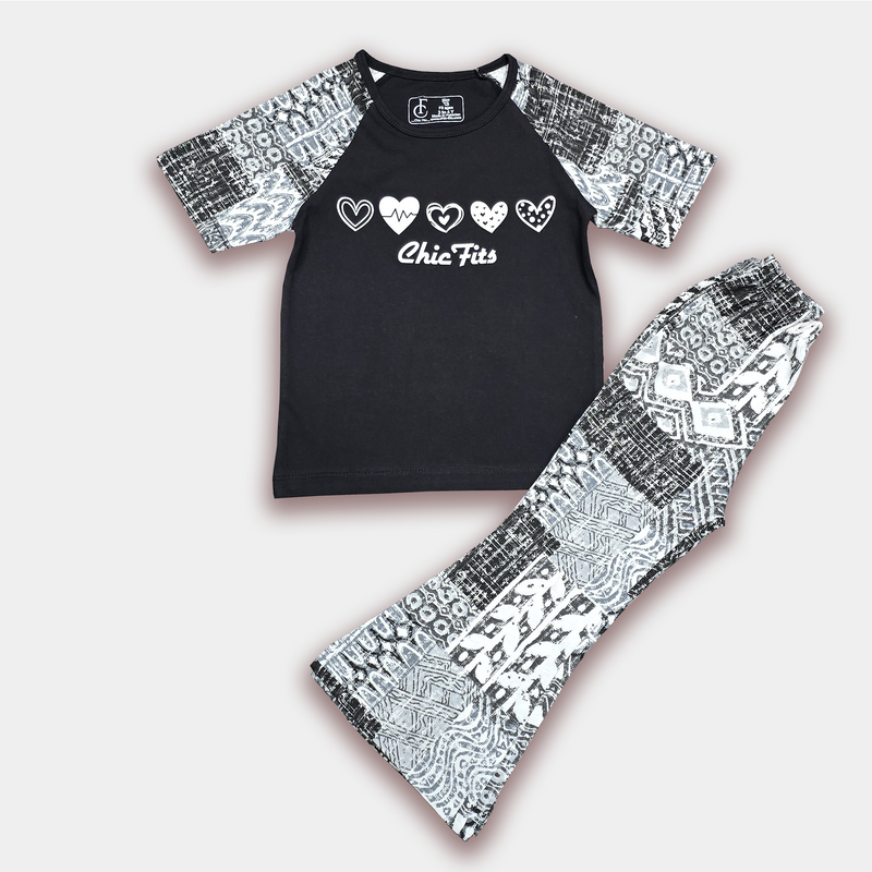 Black Reglan Heart OutFit