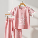 Chic-Fits Star Outfit